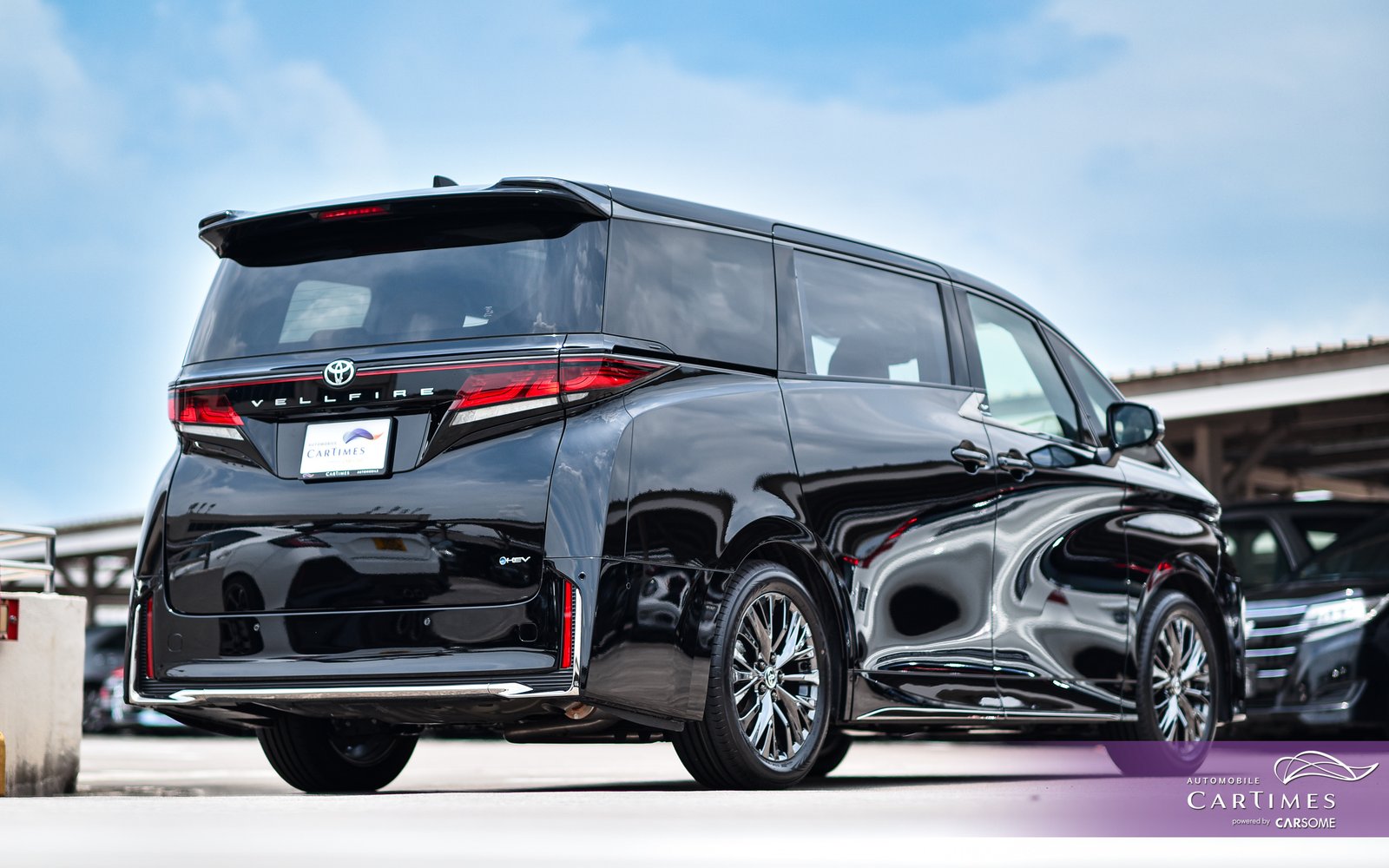 Toyota Vellfire 2.5Z Hybrid Premier photo 2